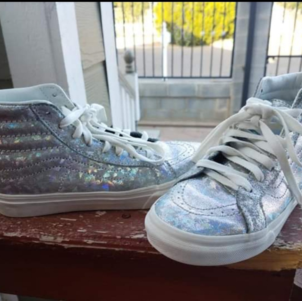 HOLOGRAPHIC VANS